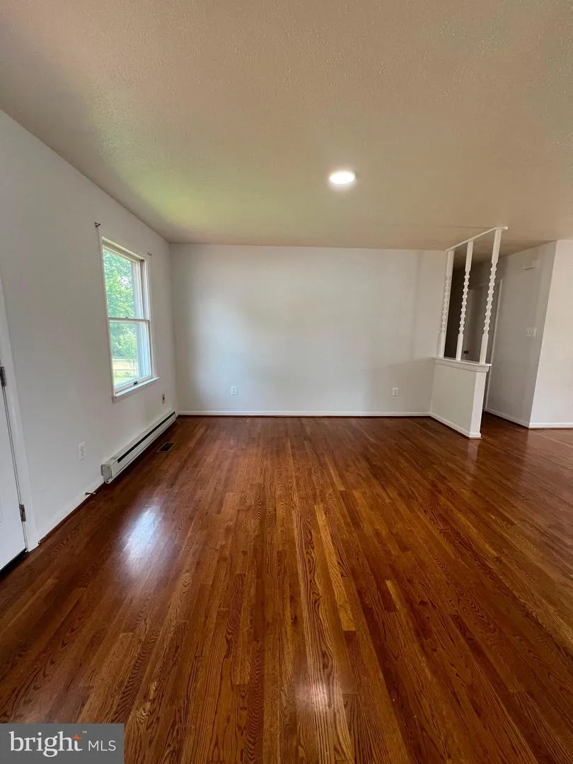 303 HACKBERRY DRIVE Stephens City, VA 22655