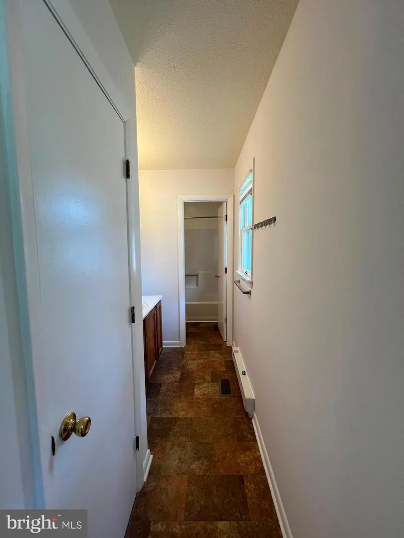 303 HACKBERRY DRIVE Stephens City, VA 22655