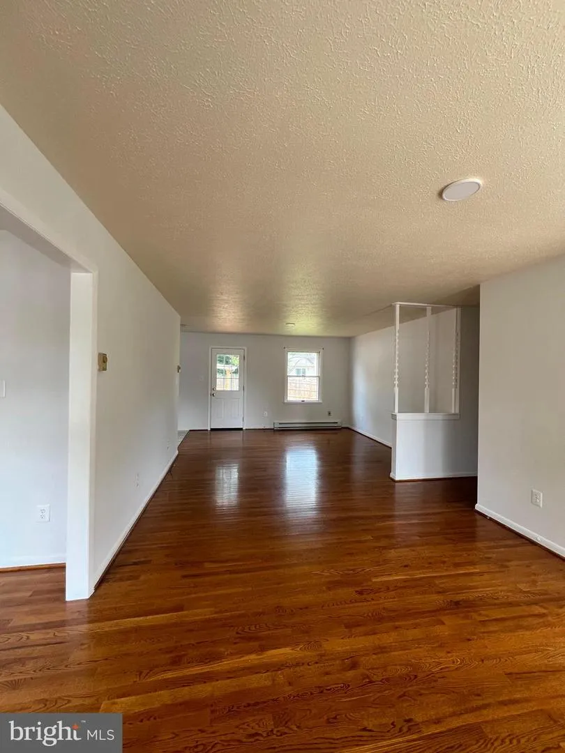 303 HACKBERRY DRIVE Stephens City, VA 22655