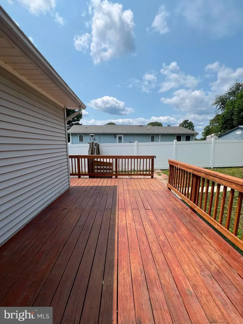 303 HACKBERRY DRIVE Stephens City, VA 22655