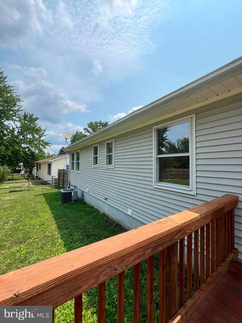303 HACKBERRY DRIVE Stephens City, VA 22655