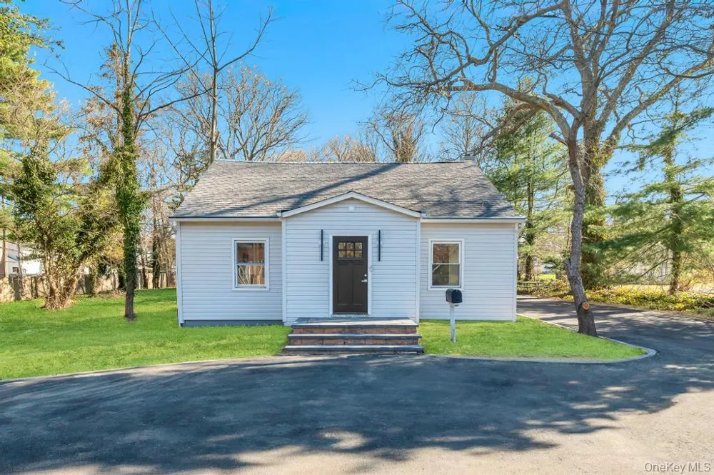 624 Townline Road Hauppauge, NY 11788