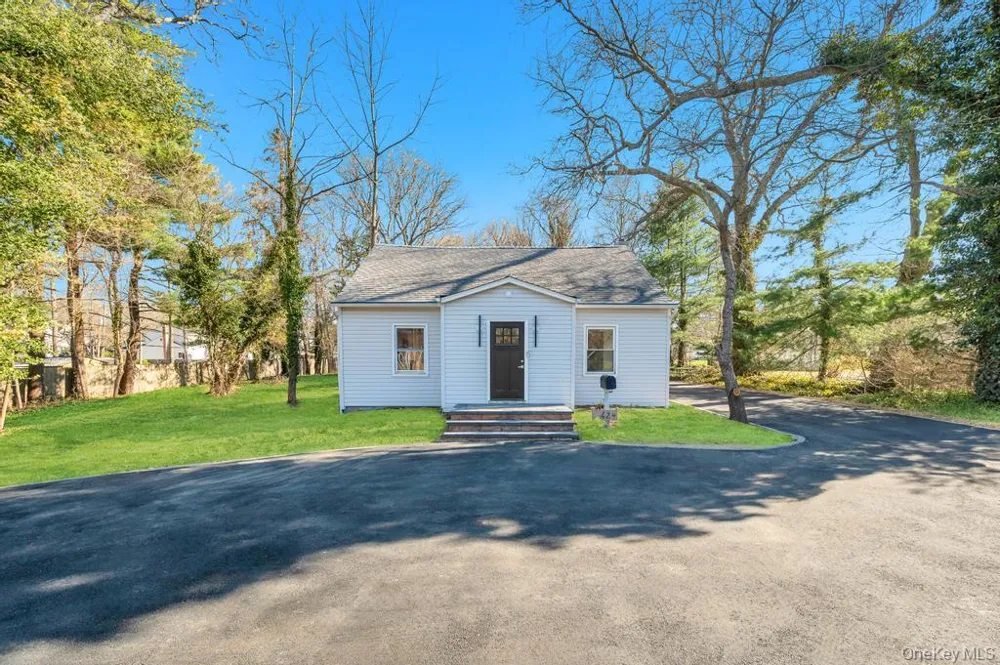 624 Townline Road Hauppauge, NY 11788