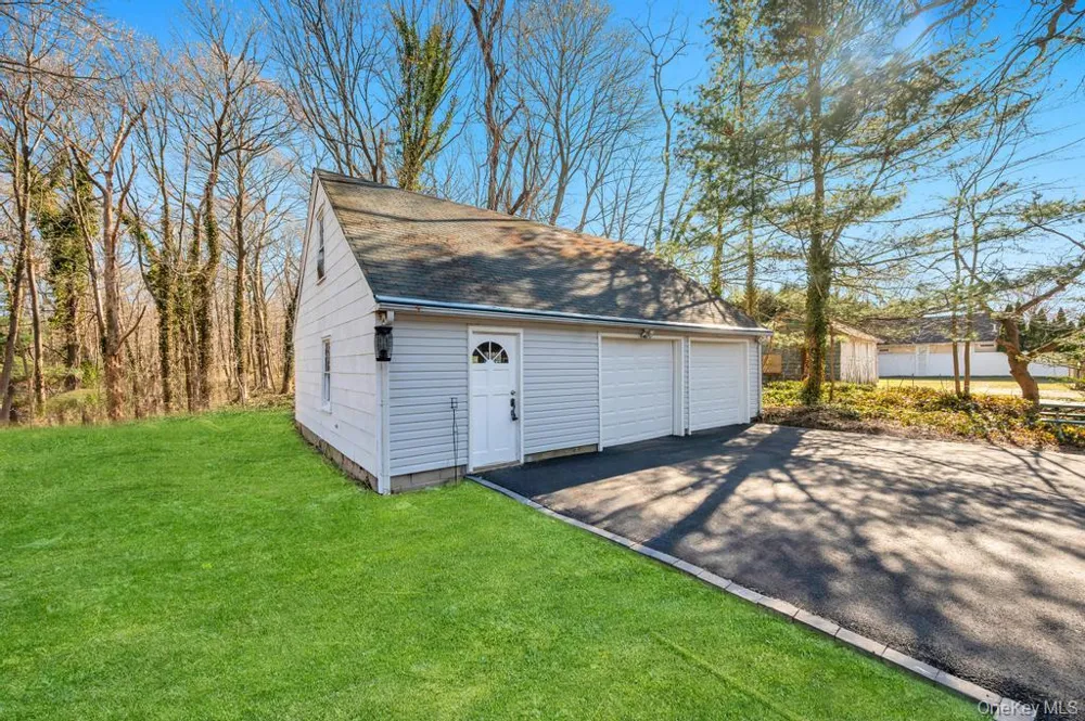 624 Townline Road Hauppauge, NY 11788