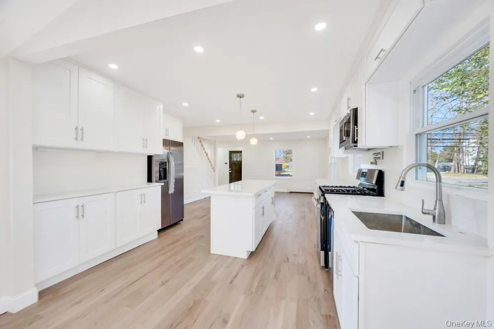 624 Townline Road Hauppauge, NY 11788