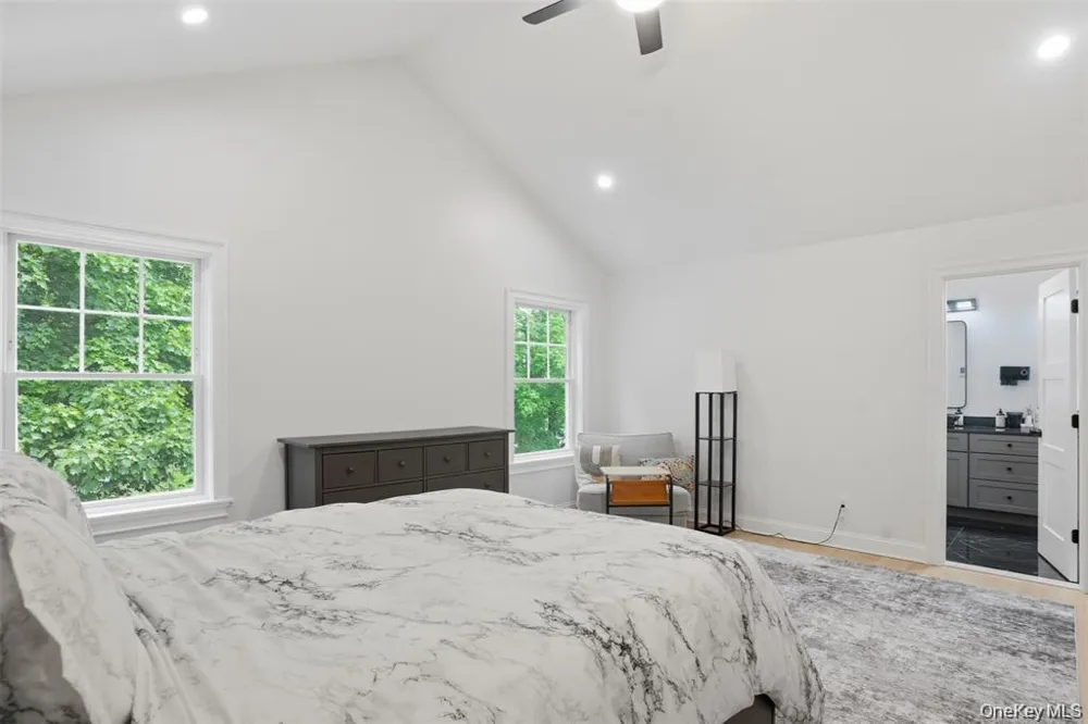33 Howland Avenue Beacon, NY 12508
