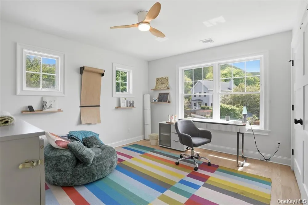 33 Howland Avenue Beacon, NY 12508
