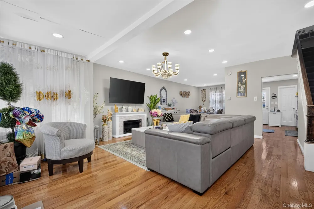 11634 131st Street South Ozone Park, NY 11420