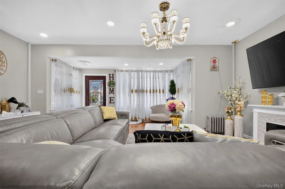 11634 131st Street South Ozone Park, NY 11420
