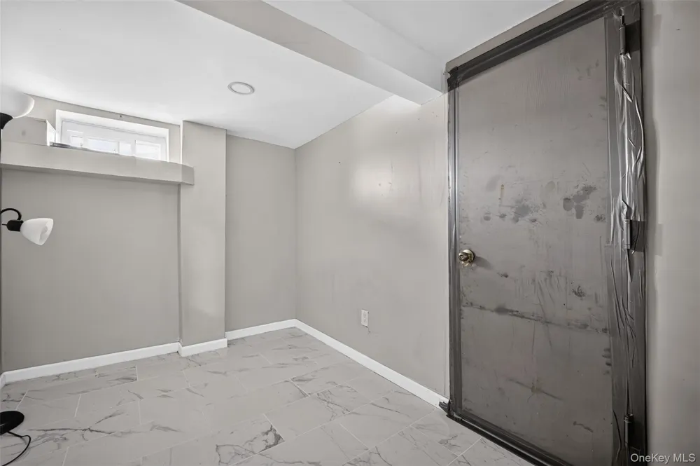 11634 131st Street South Ozone Park, NY 11420