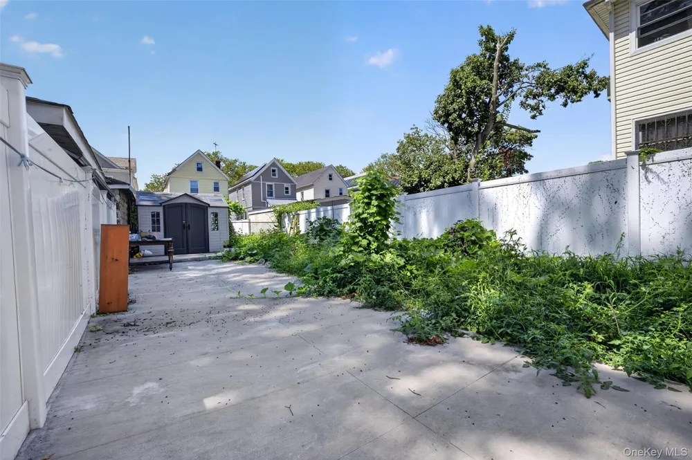 11634 131st Street South Ozone Park, NY 11420