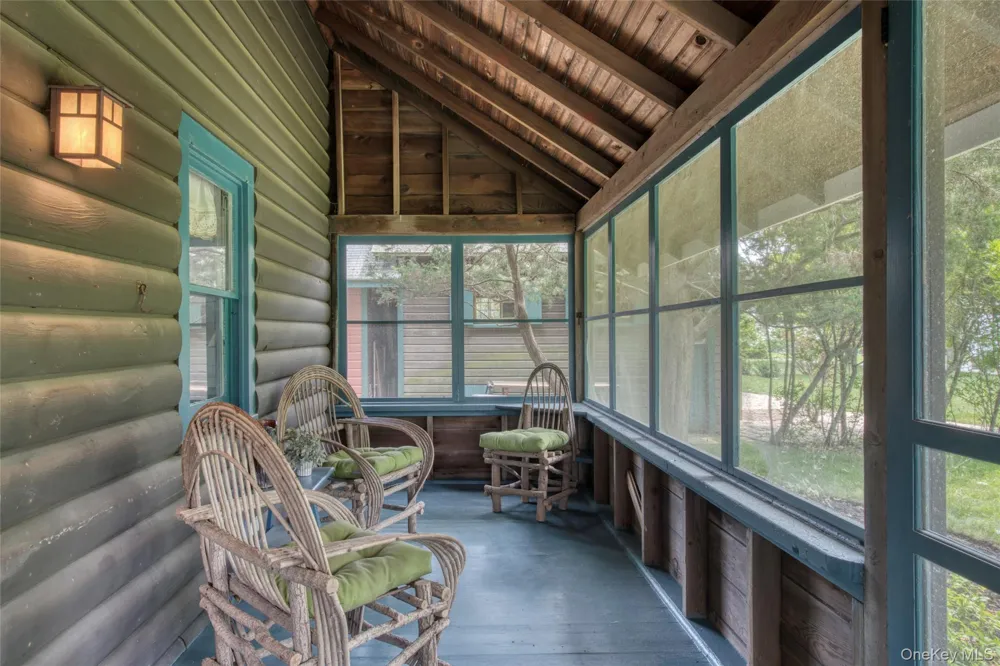 44 (1180) Sound Road Greenport, NY 11944