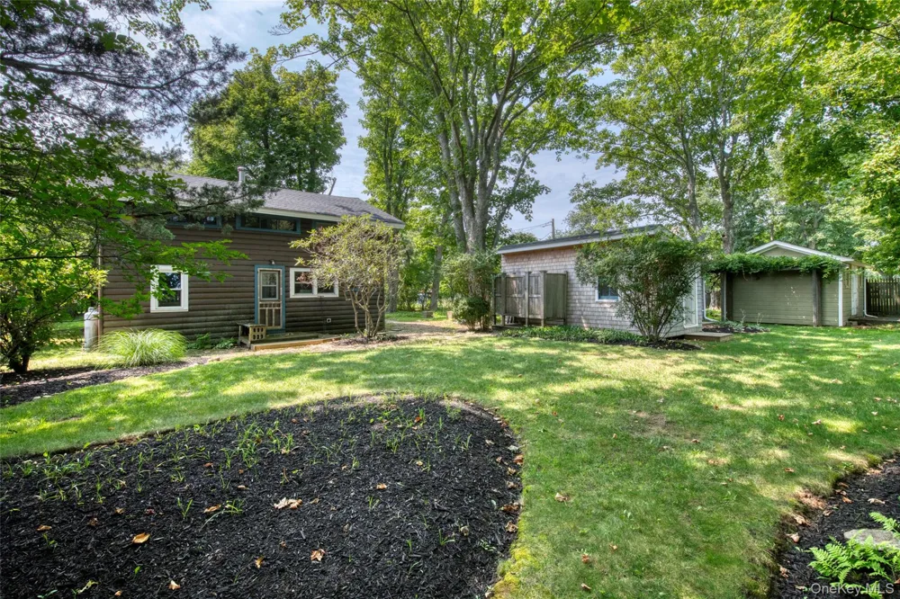 44 (1180) Sound Road Greenport, NY 11944