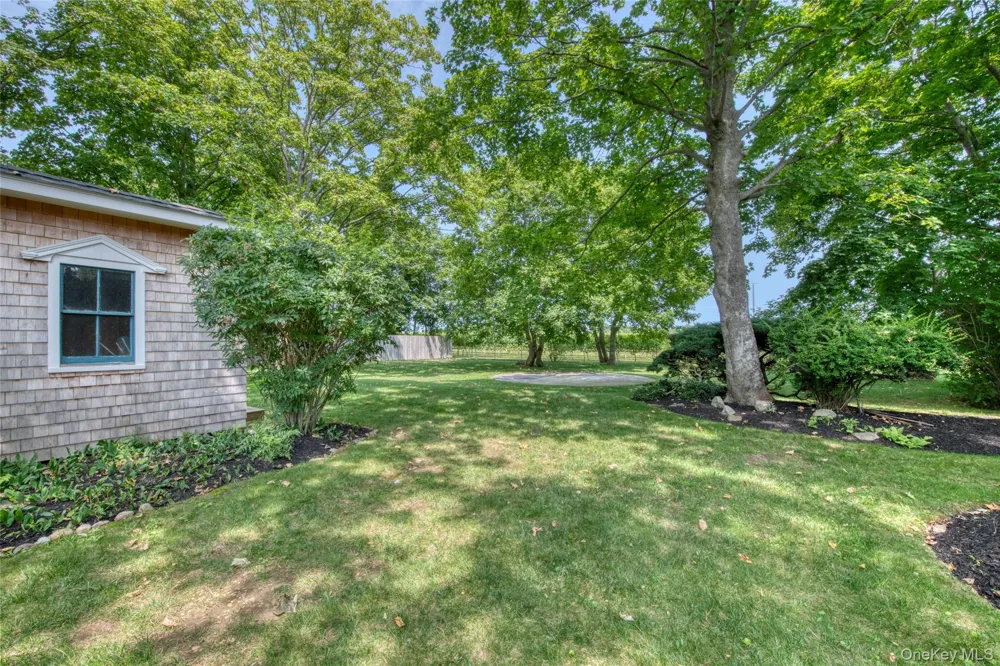 44 (1180) Sound Road Greenport, NY 11944