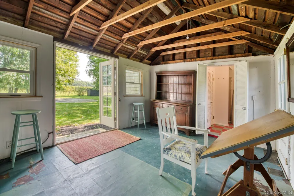 44 (1180) Sound Road Greenport, NY 11944