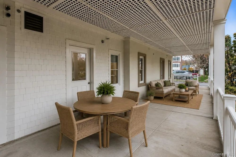 1431 Old Northern Boulevard #1 Roslyn, NY 11576