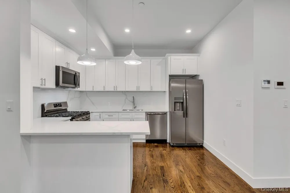1431 Old Northern Boulevard #1 Roslyn, NY 11576
