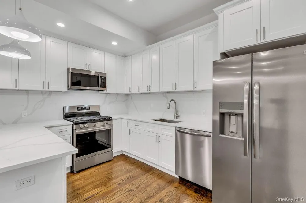 1431 Old Northern Boulevard #1 Roslyn, NY 11576