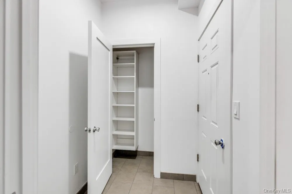 1431 Old Northern Boulevard #1 Roslyn, NY 11576