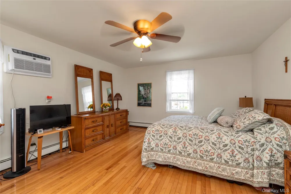 215-36 48th Avenue Bayside, NY 11364