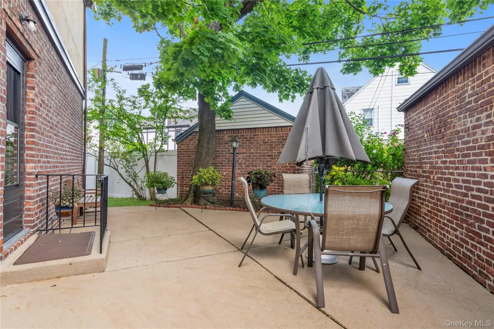 215-36 48th Avenue Bayside, NY 11364