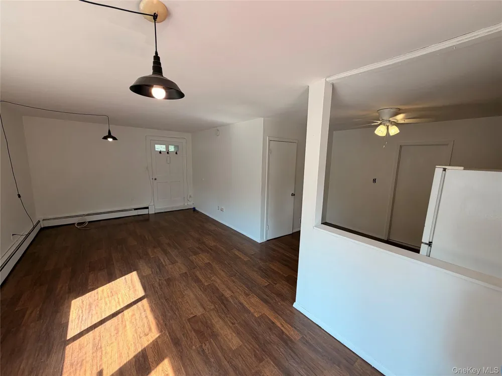994 Old Medford Avenue Farmingville, NY 11738