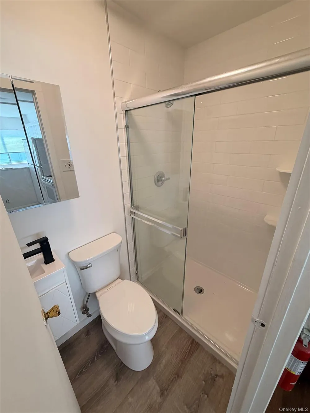 994 Old Medford Avenue Farmingville, NY 11738