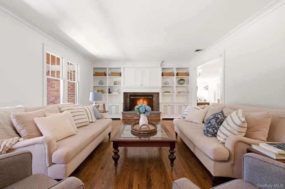 23 Renwick Avenue Huntington, NY 11743