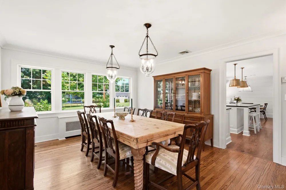 23 Renwick Avenue Huntington, NY 11743