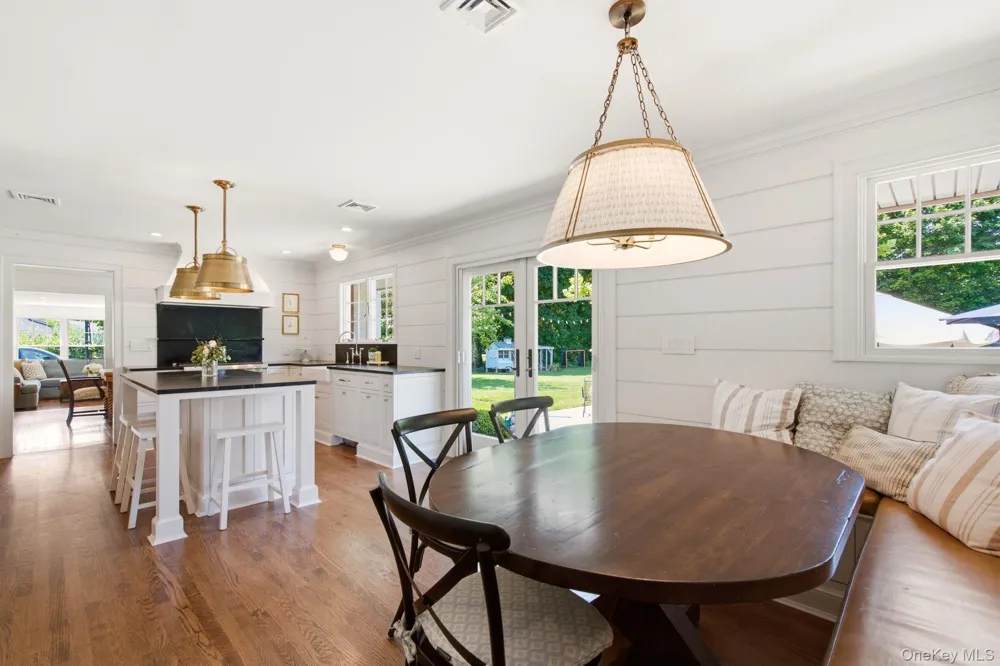 23 Renwick Avenue Huntington, NY 11743
