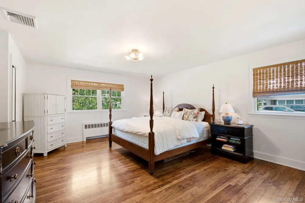 23 Renwick Avenue Huntington, NY 11743