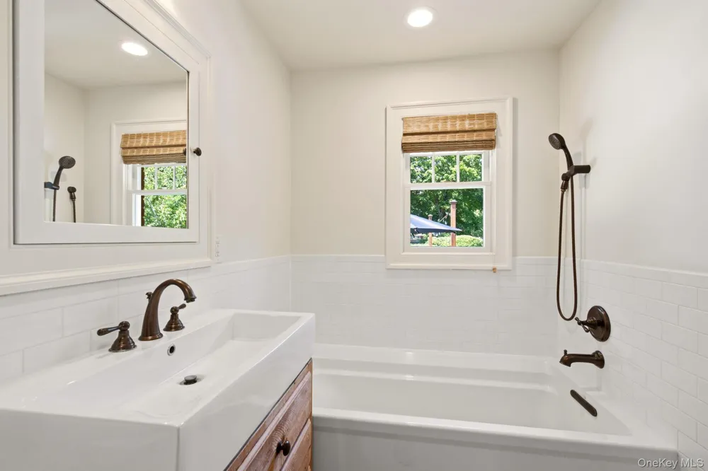 23 Renwick Avenue Huntington, NY 11743