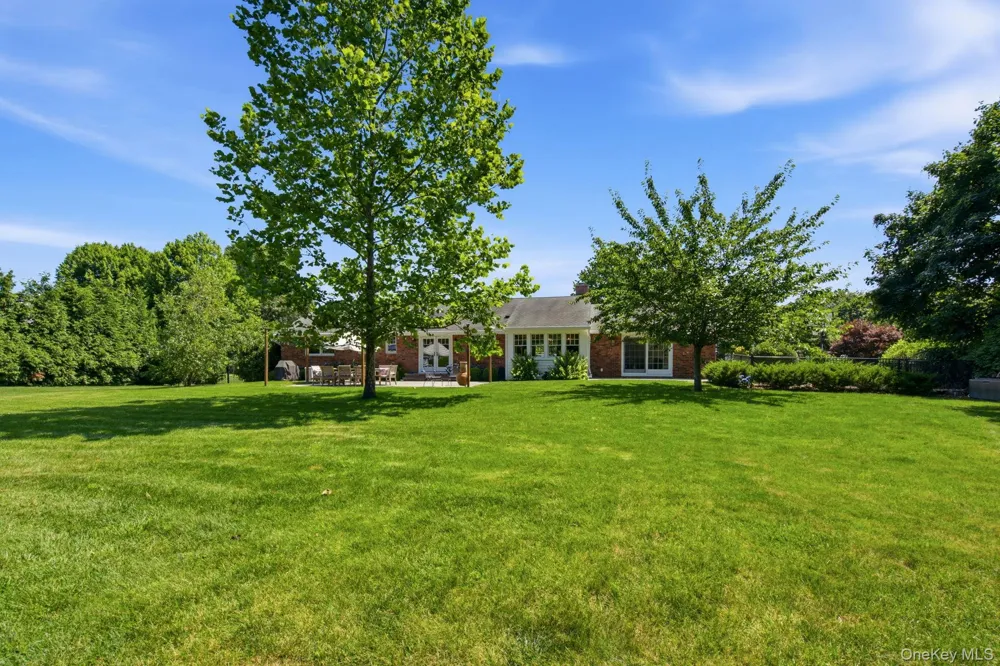 23 Renwick Avenue Huntington, NY 11743