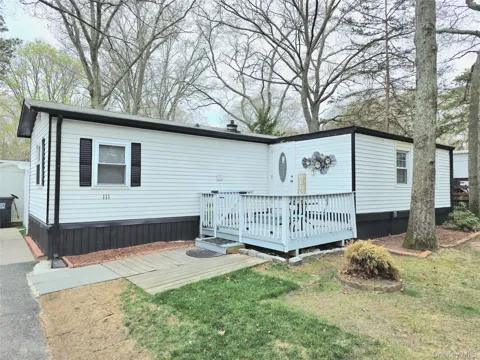 525 Riverleigh Avenue #111