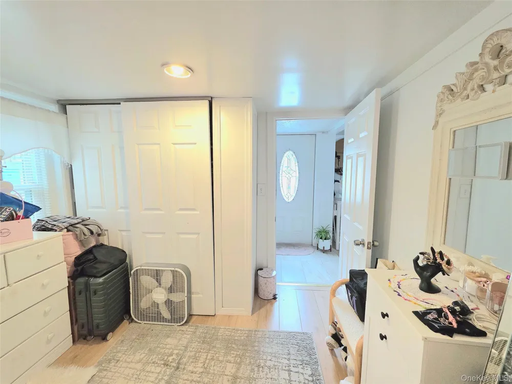 525 Riverleigh Avenue #111 Riverhead, NY 11901