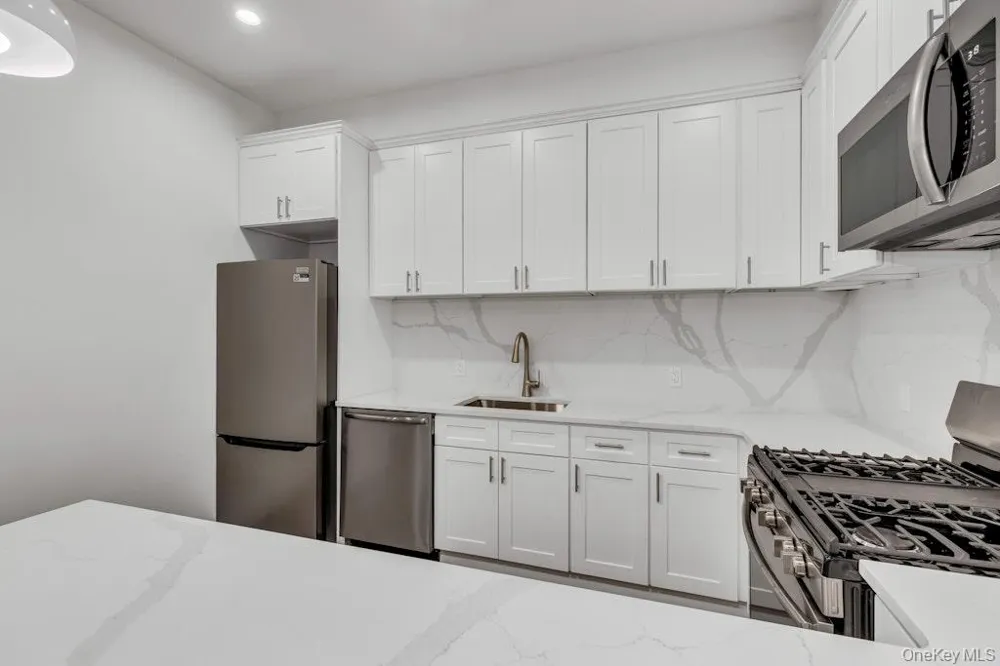 1431 Old Northern Boulevard #2 Roslyn, NY 11576