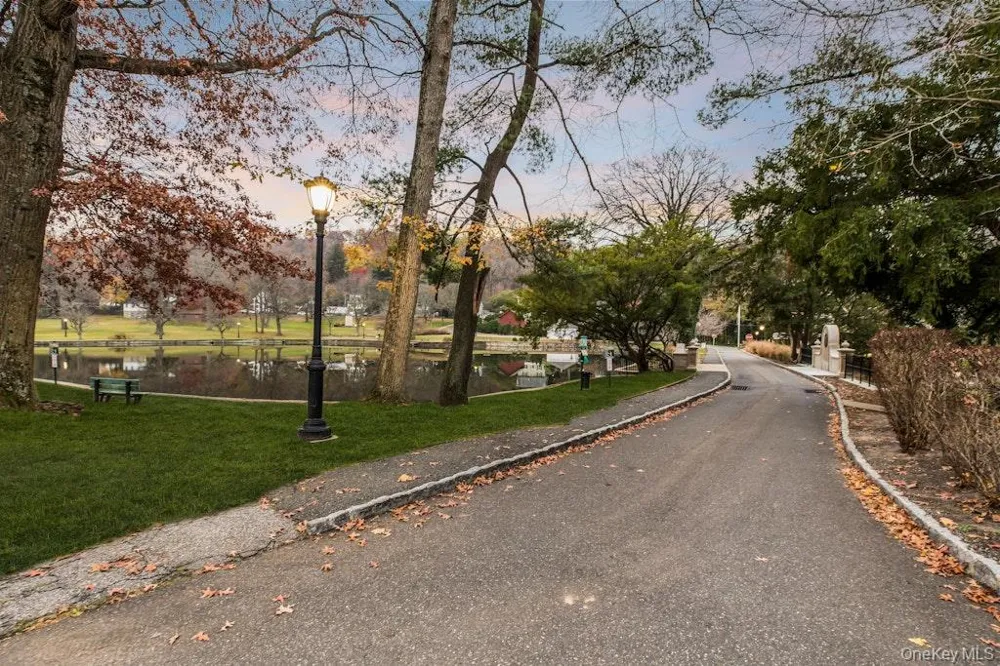 1431 Old Northern Boulevard #2 Roslyn, NY 11576