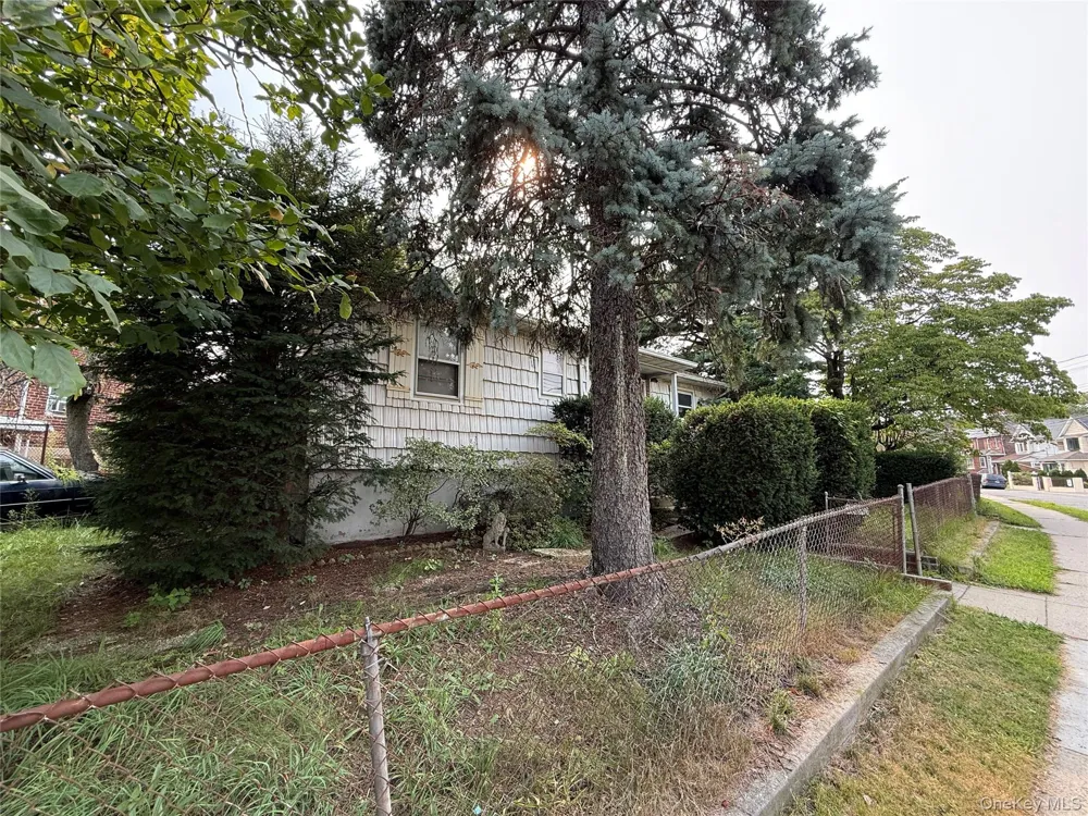 3140 Country Club Road Bronx, NY 10465