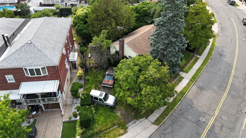 3140 Country Club Road Bronx, NY 10465