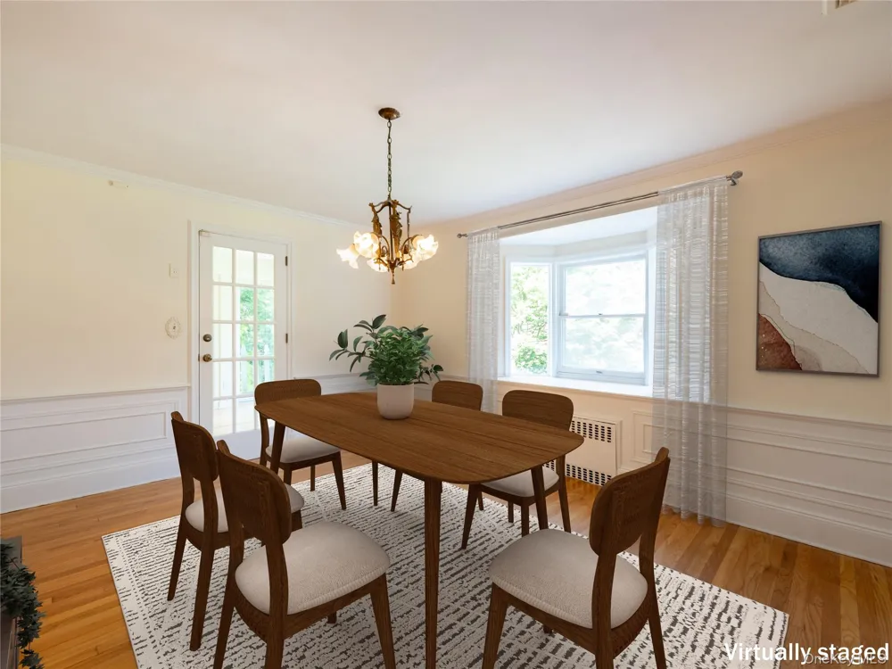 91 Pickwick Road Manhasset, NY 11030