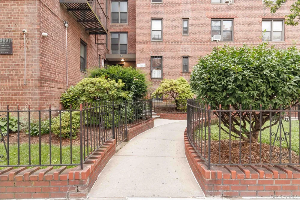 37-56 87th Street #5D Jackson Heights, NY 11372