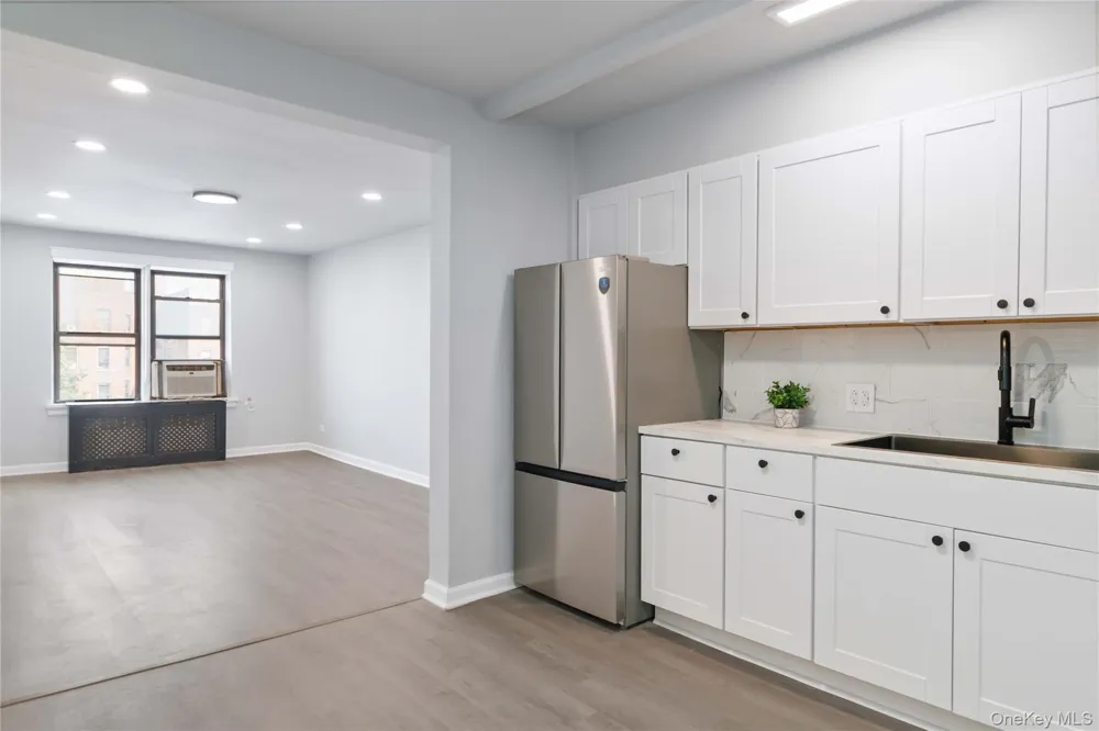 37-56 87th Street #5D Jackson Heights, NY 11372