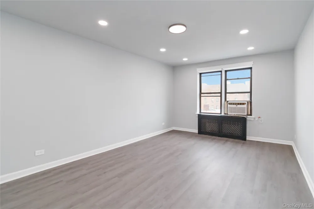 37-56 87th Street #5D Jackson Heights, NY 11372