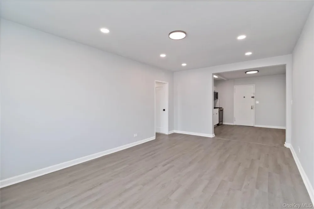 37-56 87th Street #5D Jackson Heights, NY 11372