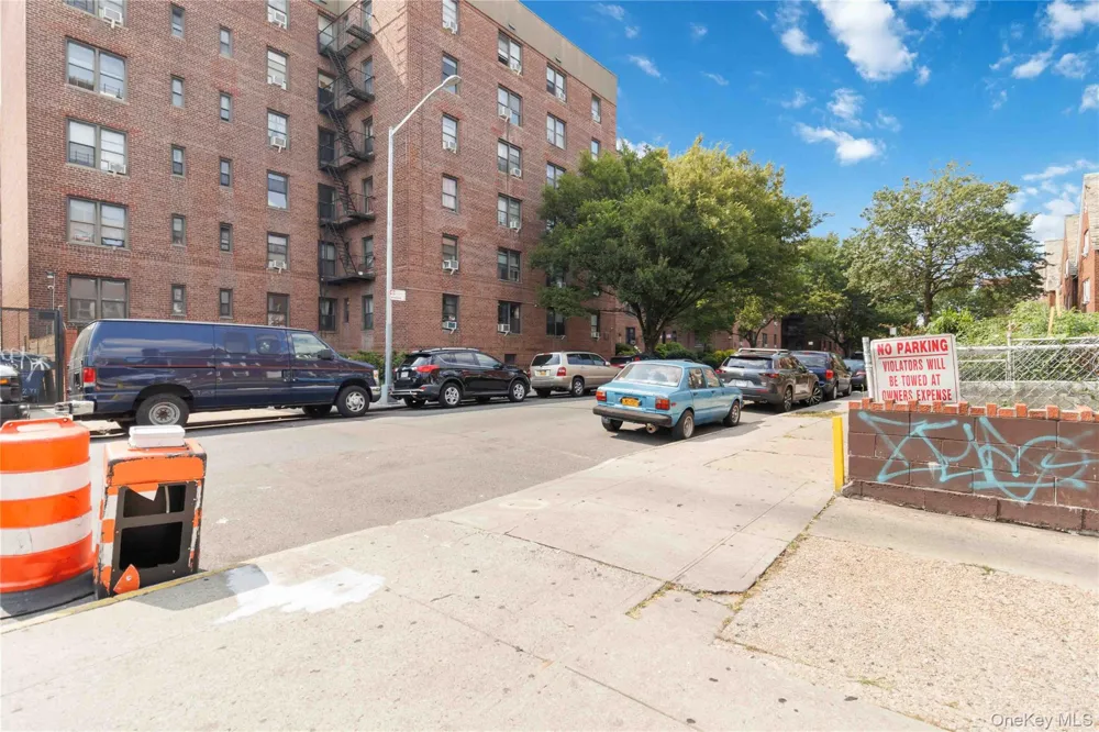 37-56 87th Street #5D Jackson Heights, NY 11372