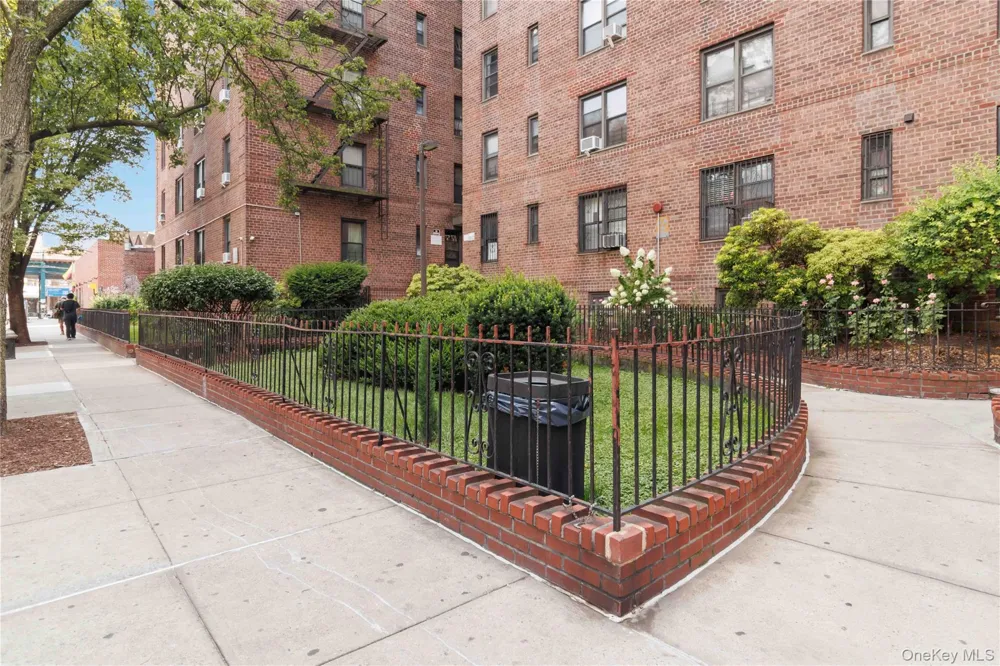 37-56 87th Street #5D Jackson Heights, NY 11372