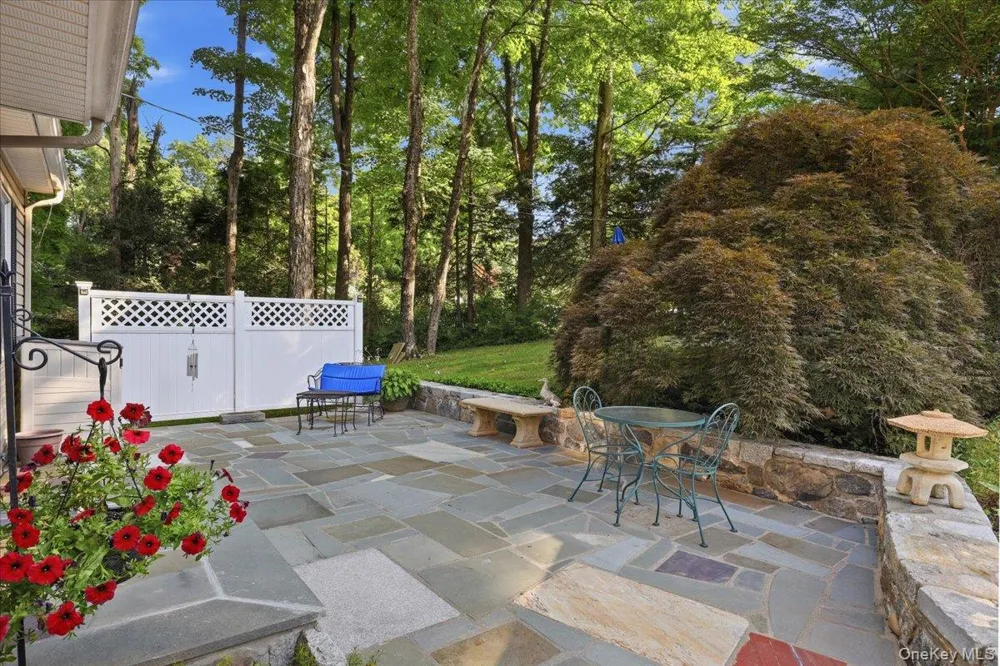 12 Gordon Avenue Bedford, NY 10506