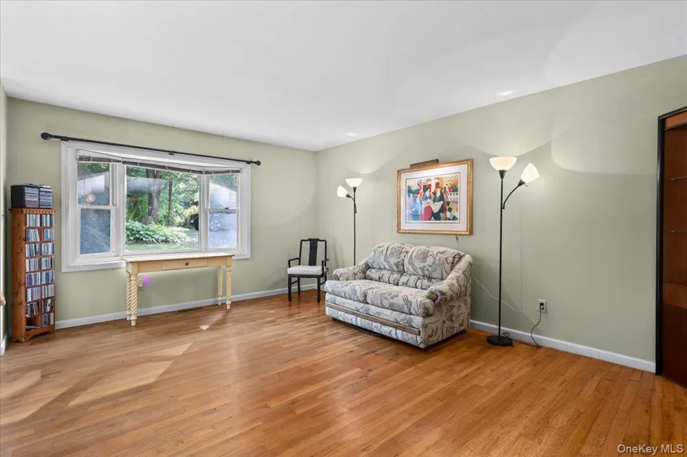 12 Gordon Avenue Bedford, NY 10506