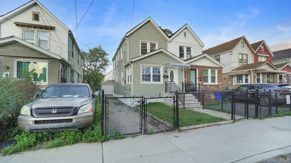 117-21 201st Place Saint Albans, NY 11412