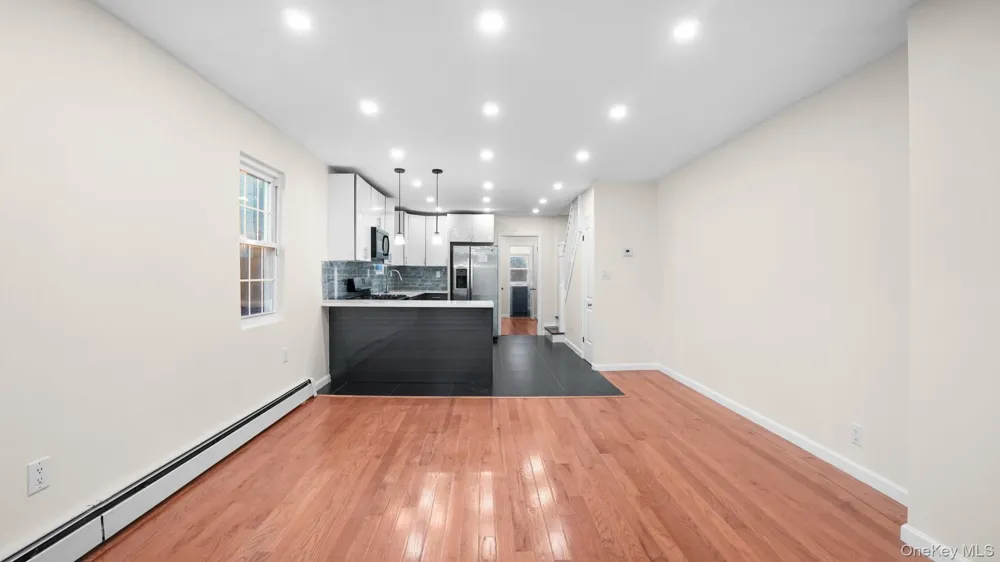 117-21 201st Place Saint Albans, NY 11412